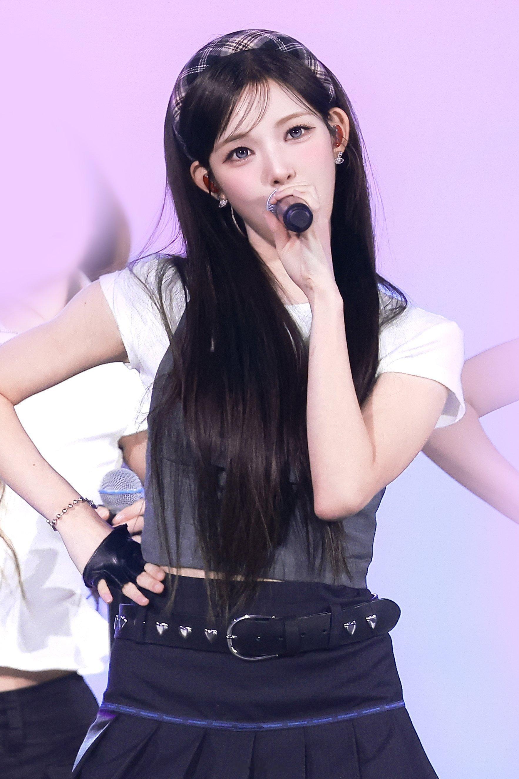 启德 黑长发 focus 发箍 我姐姐真美翻了呀… 