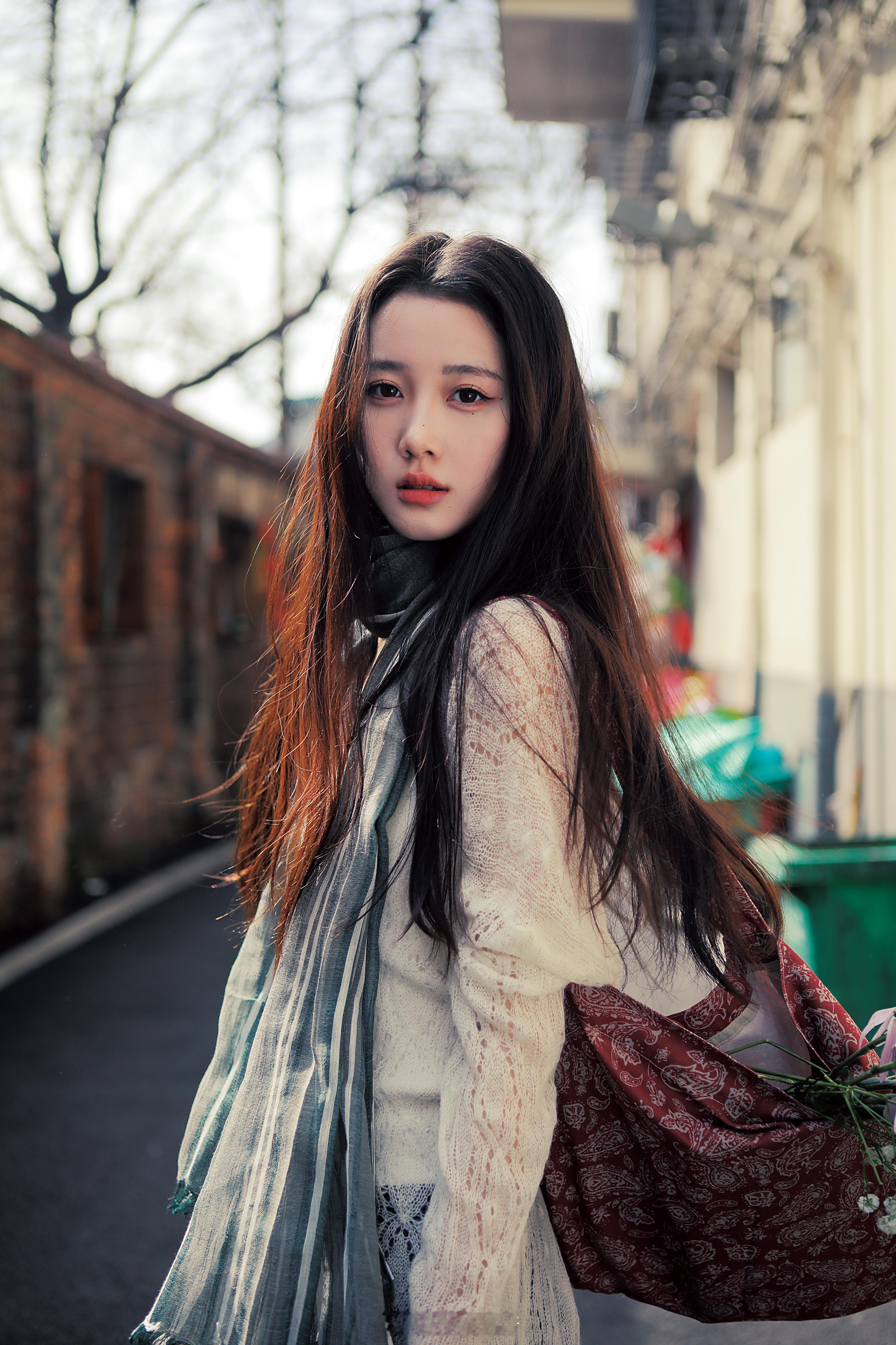 “于是我坦然接受从我生命中离开的一切”出镜：杭州约拍深圳约拍广州约拍随手拍氛围感