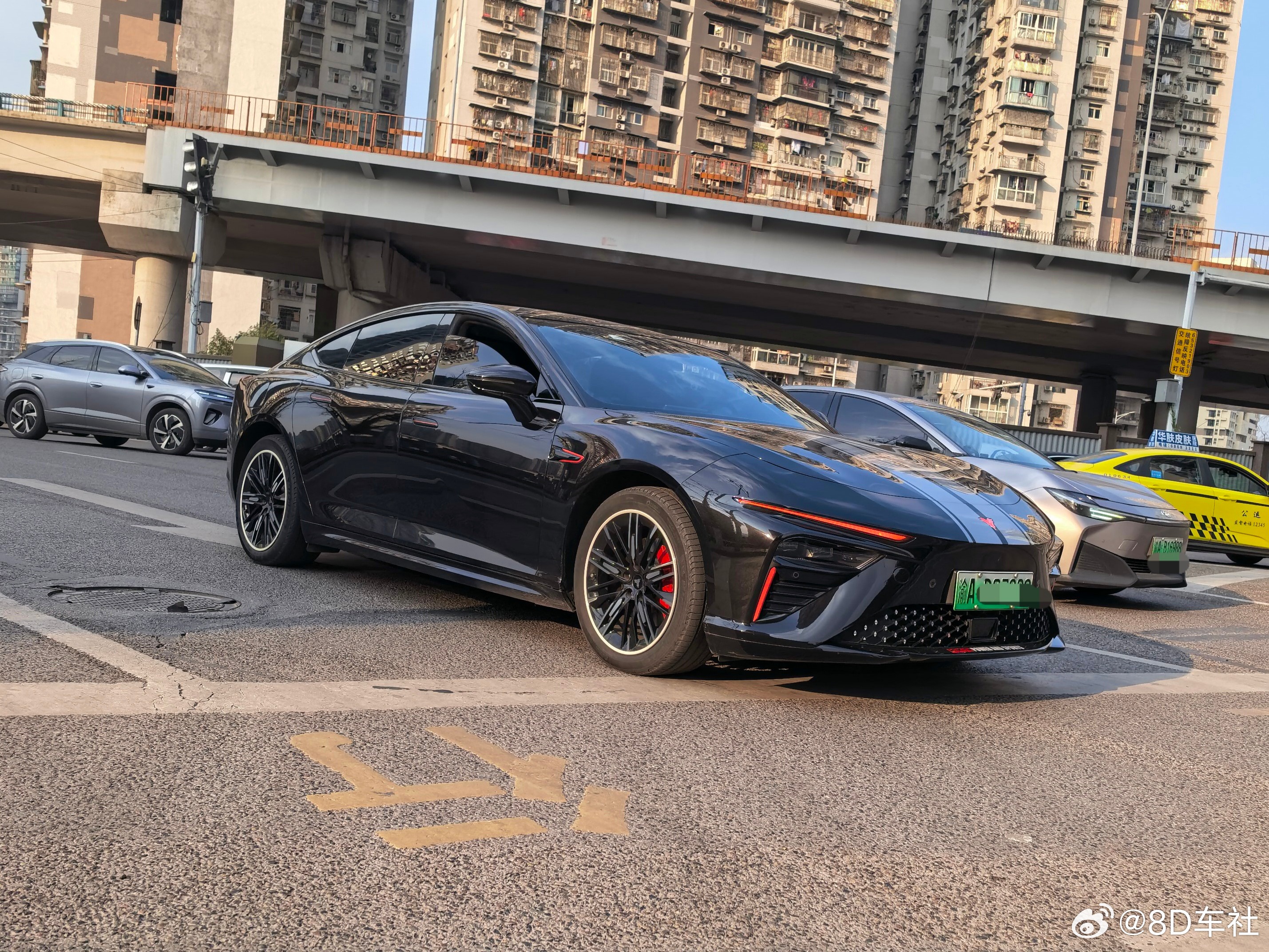 品牌都没了，但不影响车帅啊！全民拍车新能源汽车哪吒s 重庆