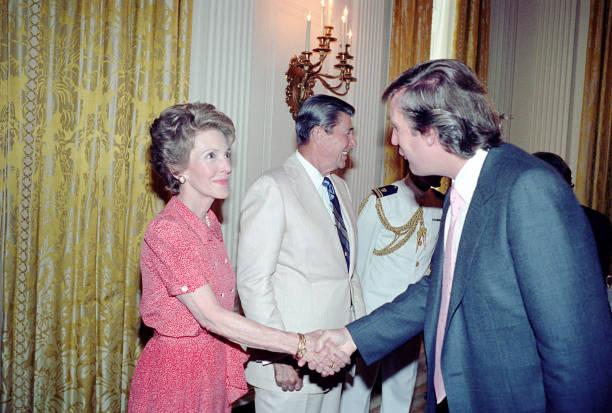 在1983年，特朗普就可以得到里根总统的接见了，只是里根总统估计怎么也想不到这个