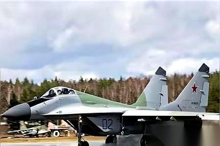 乌克兰空军发了条消息，承认自家一架米格29，在波尔塔瓦州掉了。飞行员弹射逃生。