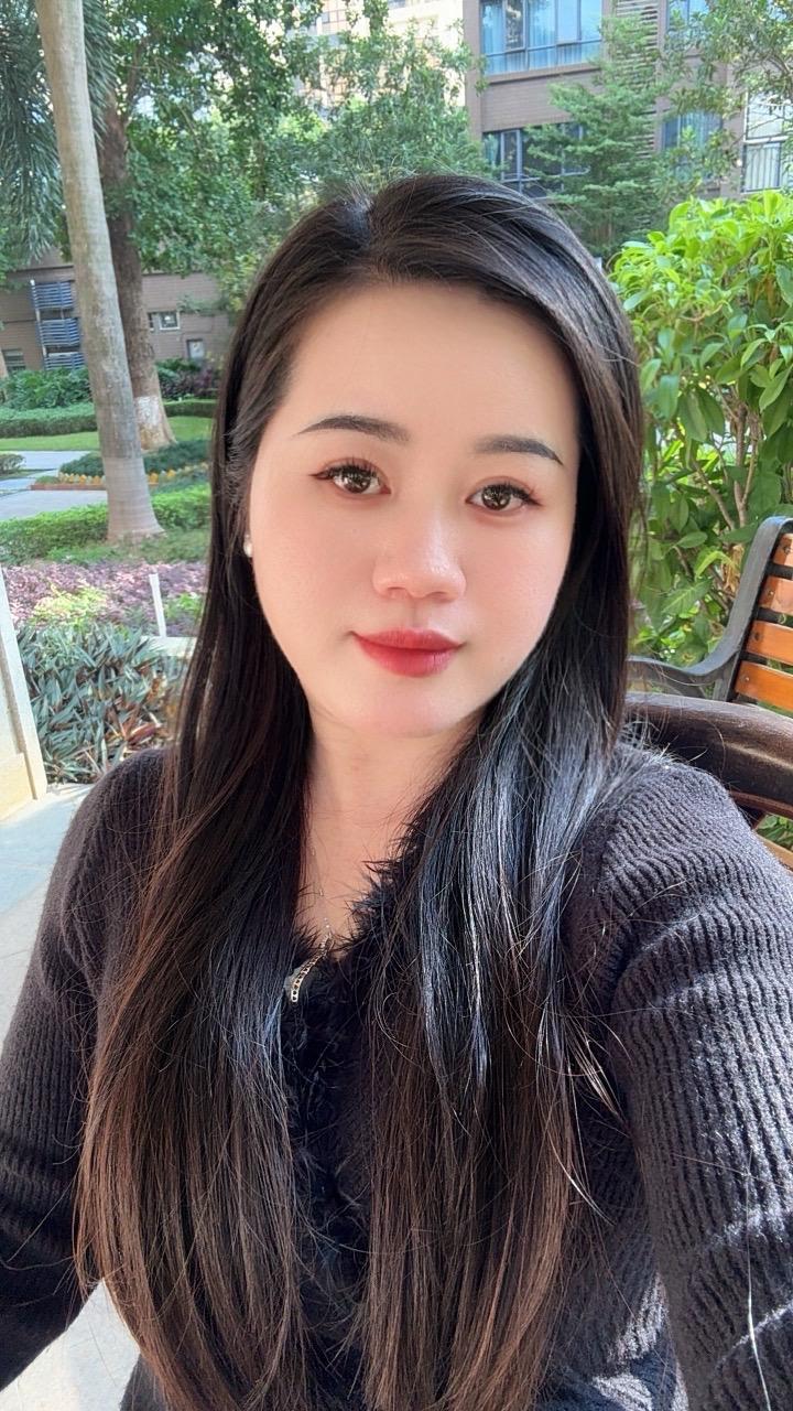 能让你平静没有情绪的人，一定很懂你，但能接住你负面情绪的人，一定很爱你…