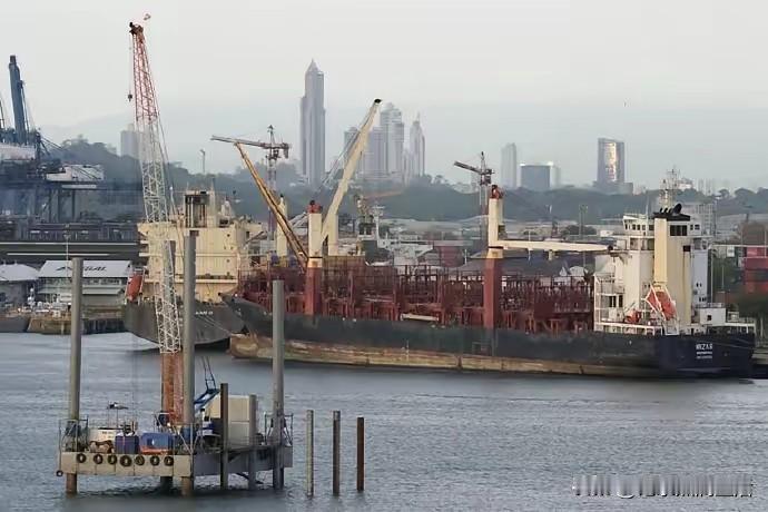 巴拿马无视中方警告和反制措施，已经强行接管李嘉诚旗下的长和集团合法运营的巴尔博亚