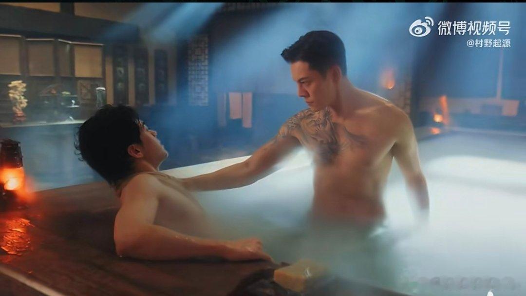 老九门这个姿势好ga y啊  估计已经棍棒相撞了 