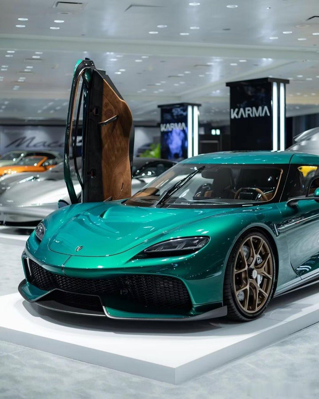 Koenigsegg   Gemera，颜色还好吧！ ​​​