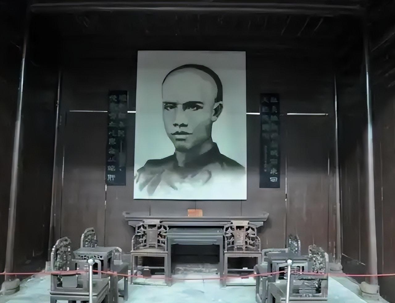 1898年谭嗣同遇害，高官父亲为防儿媳悲痛自杀，用了一个"狠招"。 
9月28日