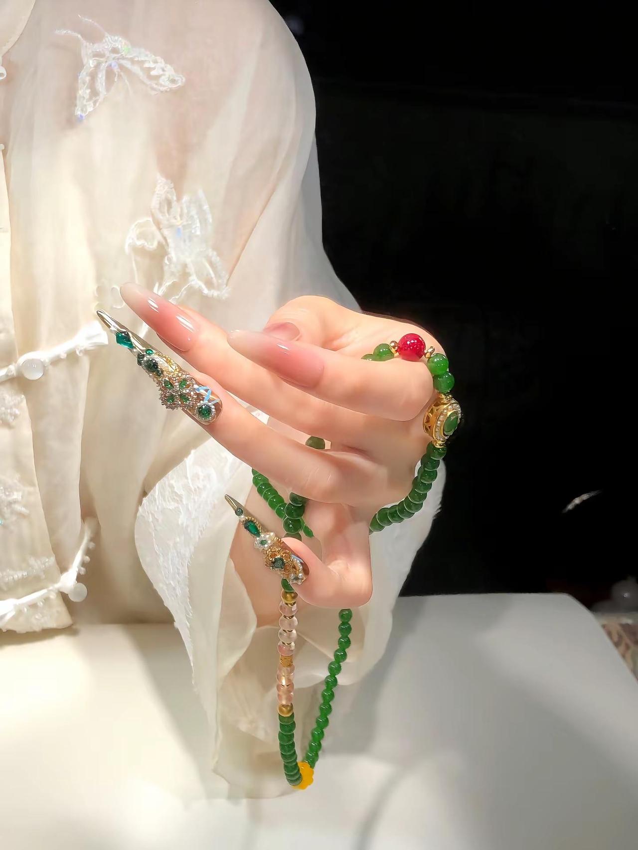 权威的感觉来了！～✨✨✨。甄嬛护甲熹妃回宫美甲 贵妃护甲