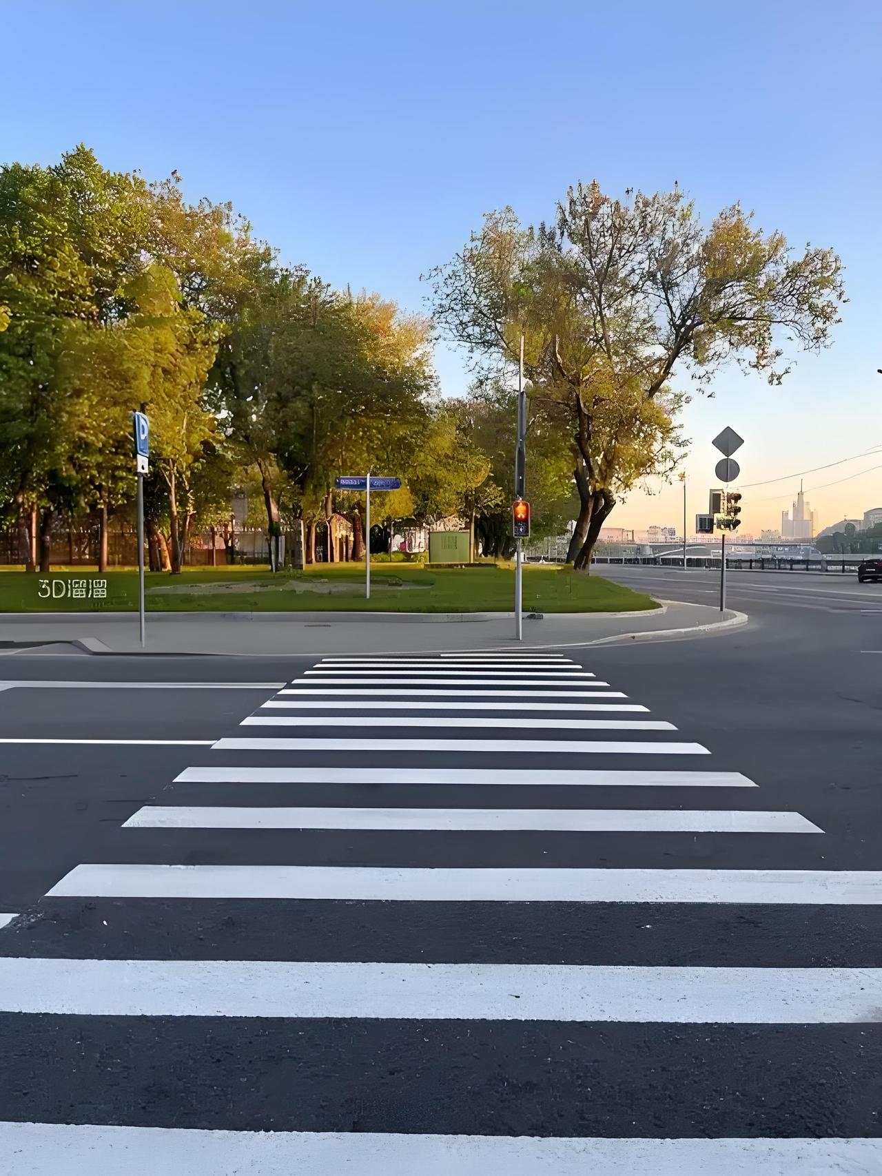 近日北方天气渐渐的暖和起来，许多老年朋友走出户外，赏花观景，好不惬意。大家在走出