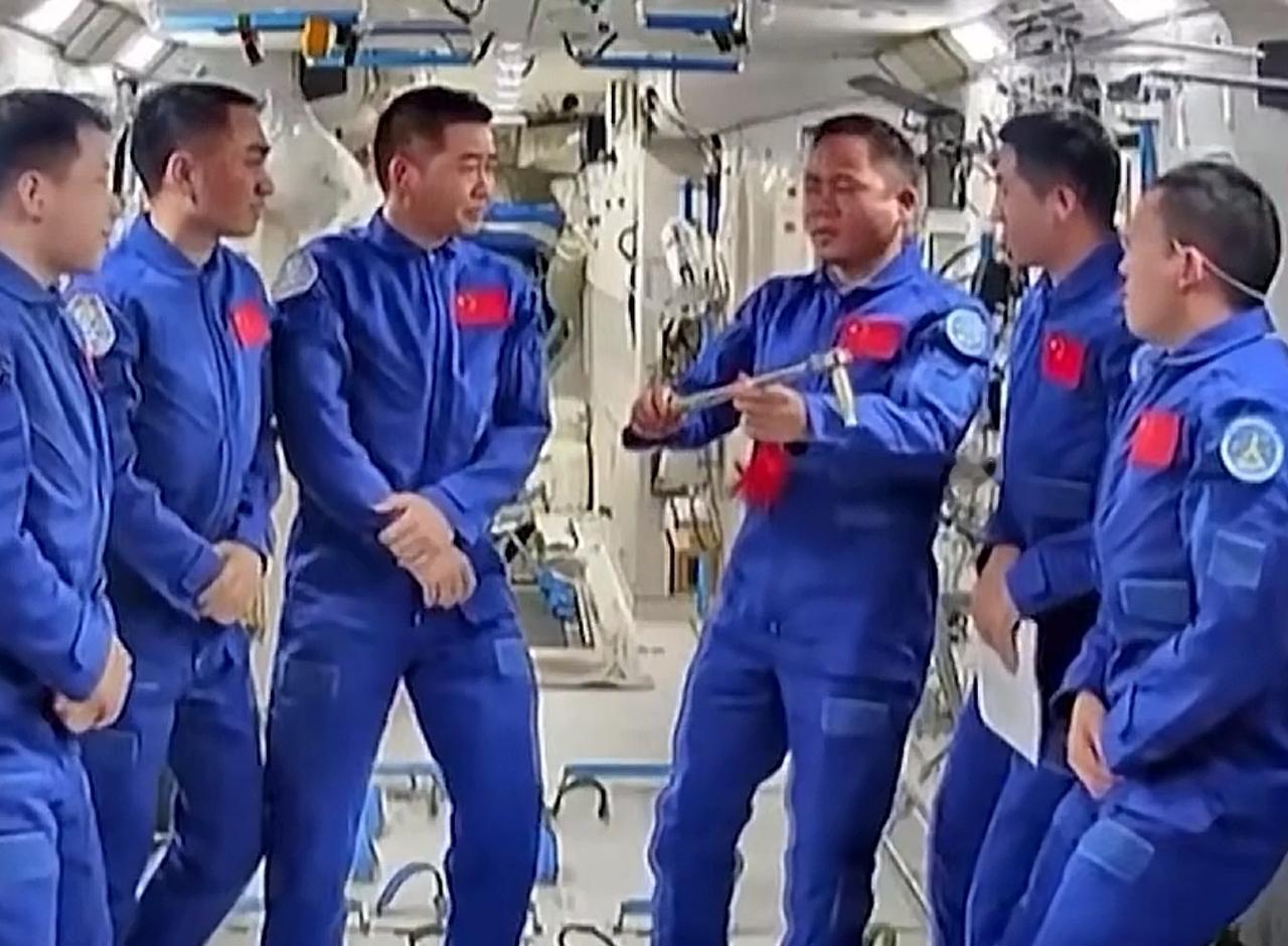 一旦这次神舟20号回不来，最极端的情况是发射神舟22。

祝航天员平安健康，顺利