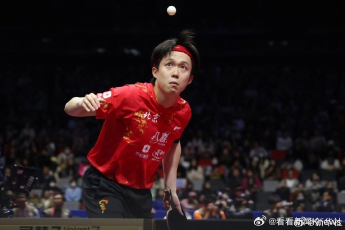 第十五届全运会乒乓球男团半决赛，北京队对阵广东队，在第二盘比赛中，北京队的 战胜