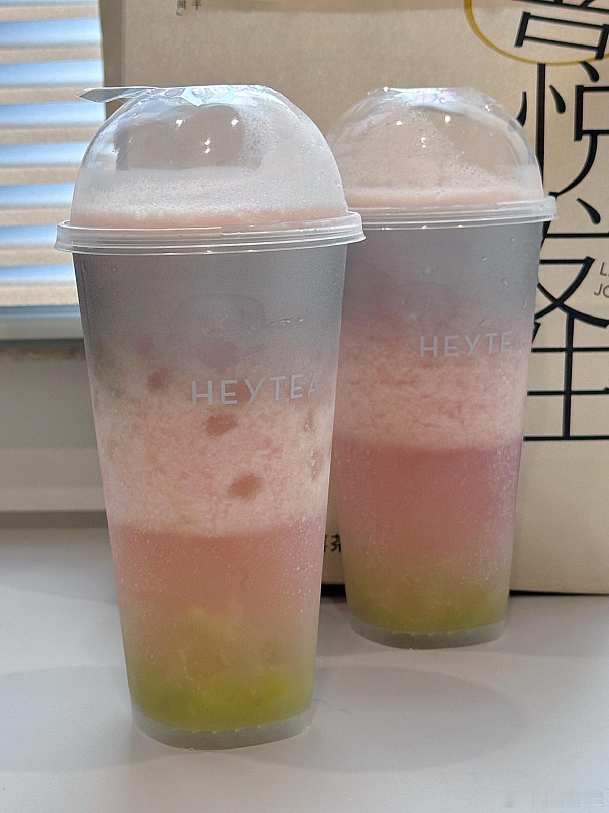 我以前觉得喝奶茶有罪恶感，于是转战喝果茶，结果现在告诉我果茶 含糖量也高，奶茶店