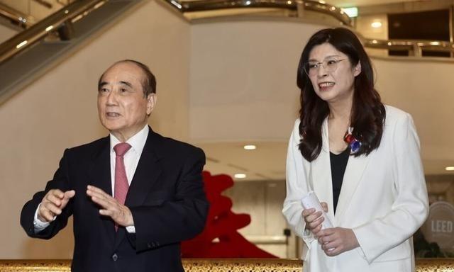 王金平喊出“两岸一家人，台湾问题不需要美国人插手”，力赞郑丽文“登陆”是扮演和平