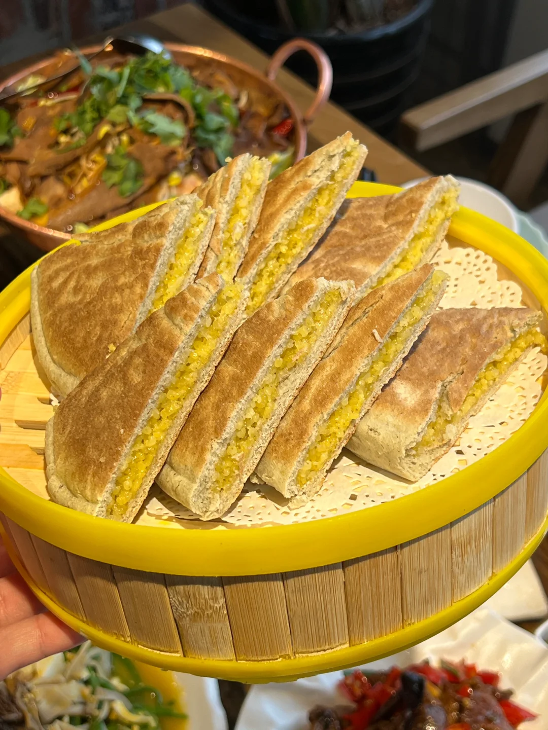 在束河古镇里吃饭的最舒服的一餐！