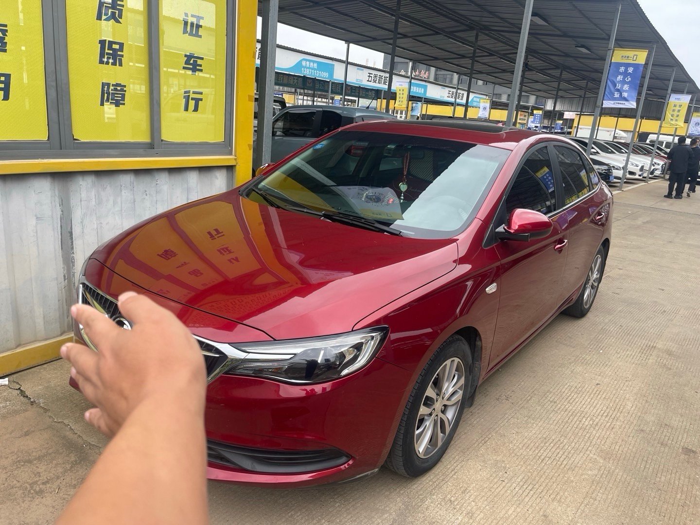 今日拿下邻居小龚姐姐的别克英朗2018年5月上牌 一手 1.4T 自动5万公里 