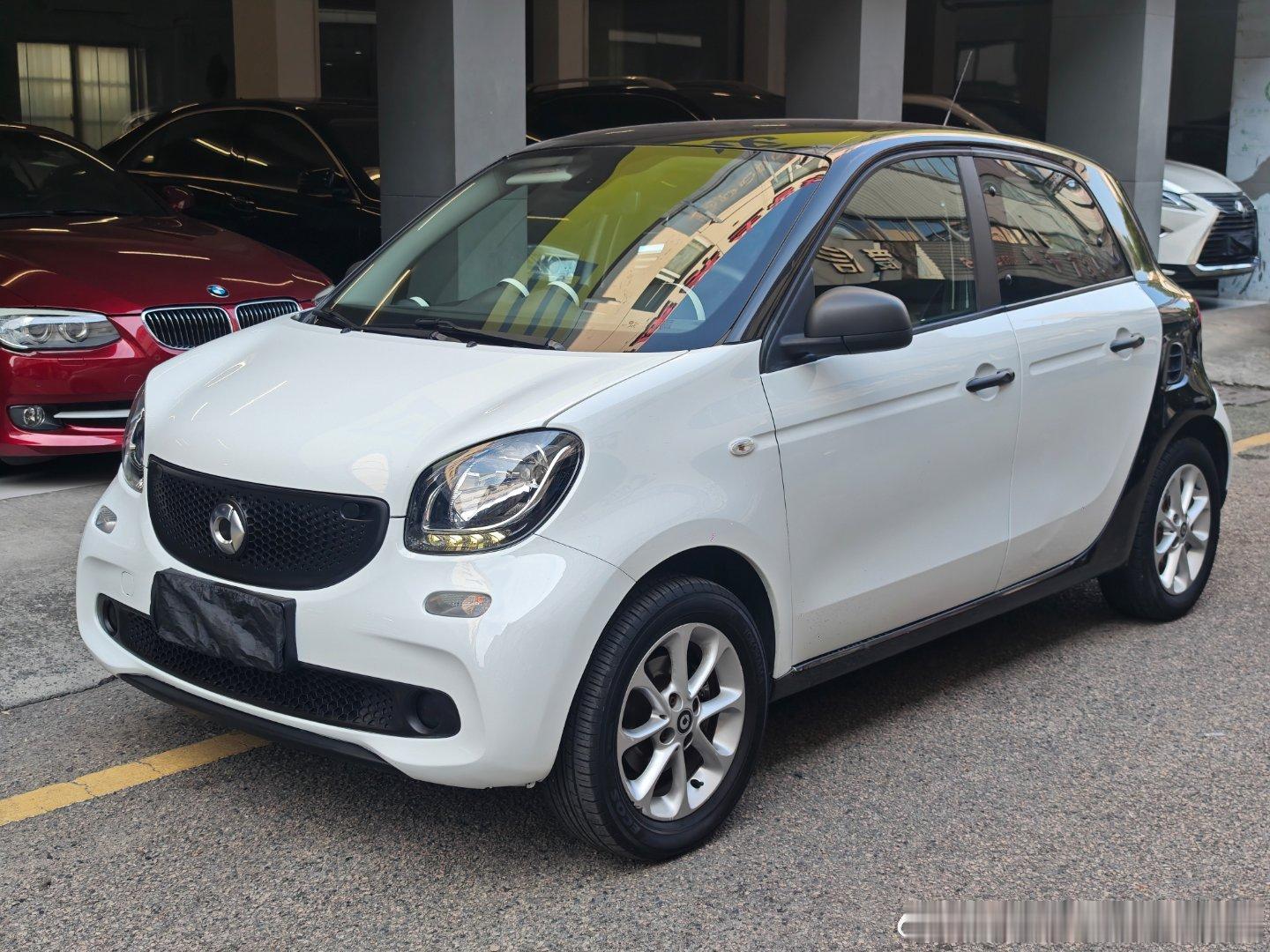 smart 1.0灵动版​上牌2018年 公里3万​价格4.x万 日常代步接娃买