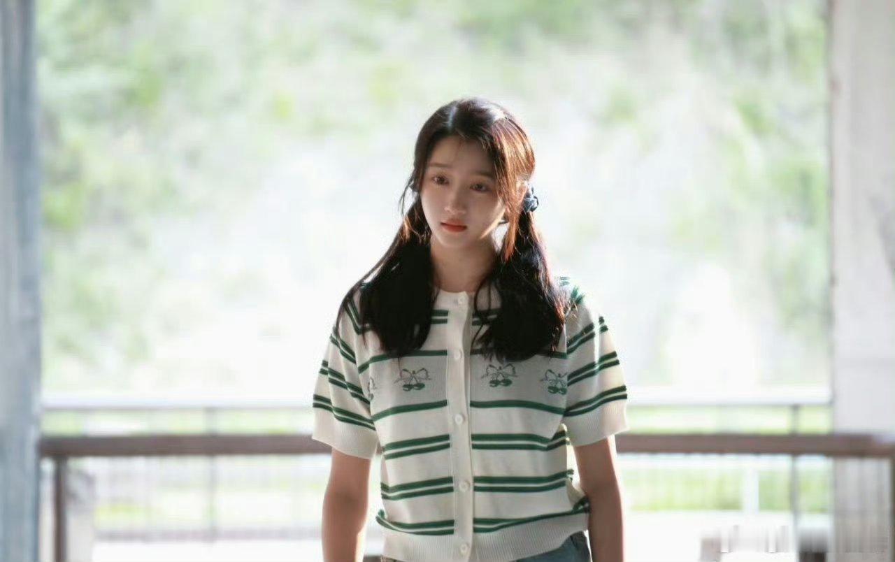 关晓彤我长大了不能被骗了口碑好剧《岁月有情时》正在央8和🥝热播中，敢爱敢恨的严