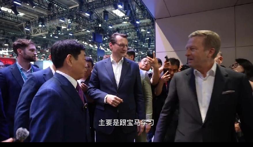 这次北京车展，哪个展台外国人最多？
答案是长城汽车，有图有真相，原来歪果仁也知道