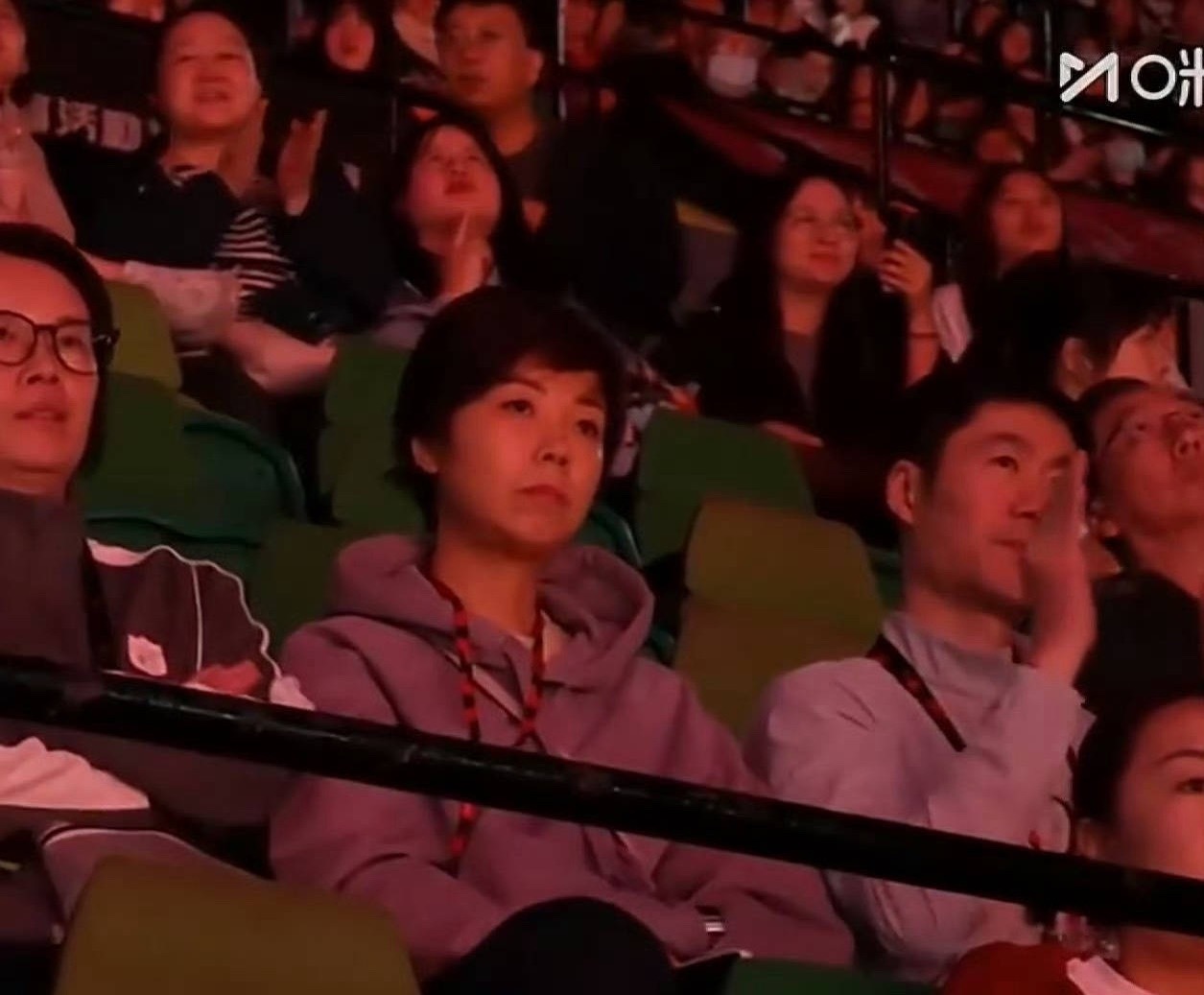 我说领导啊 你比谁都懂球上海女队就这个样团体铜就是巅峰了 