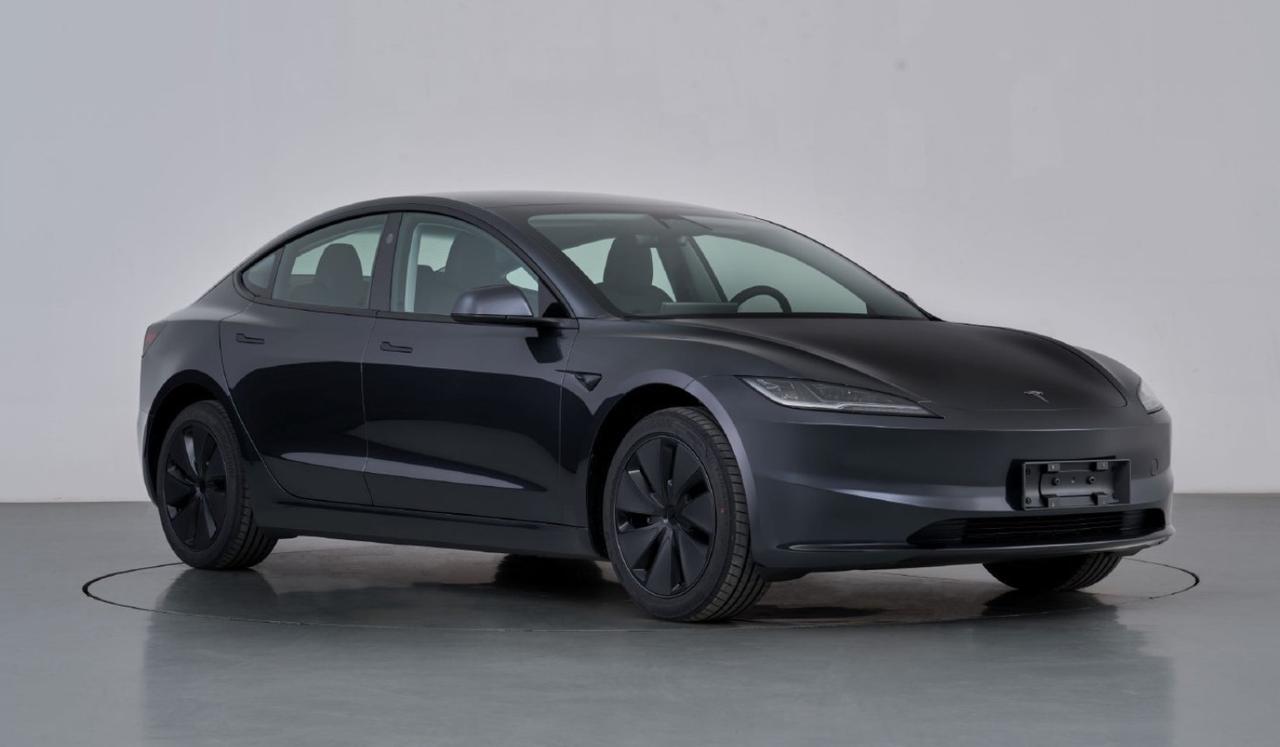 Y L搭载82kWh电池组，CLTC工况续航里程751km；Model 3+搭载