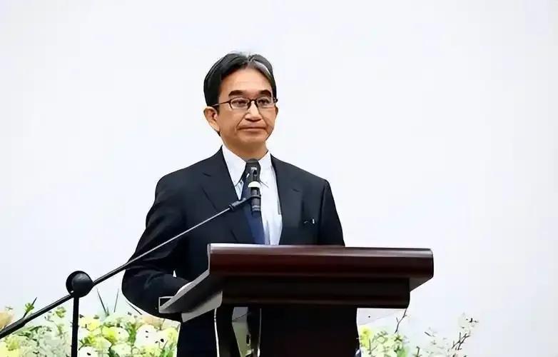 “暴论”！日本前大使想“卧薪尝胆”，伺机再战！其野心昭然若揭。
 
你还会对日本