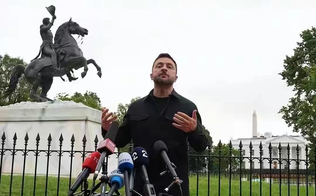 三年鏖战磨平锐气：泽连斯基松口，乌克兰的难言之隐藏不住了
 
一场打了整整三年的