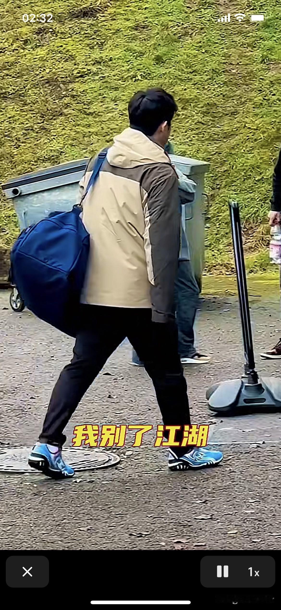 林诗栋，好好总结，继续努力！
小石头先丢了两局，后边的几局比前边打的好，张本这次