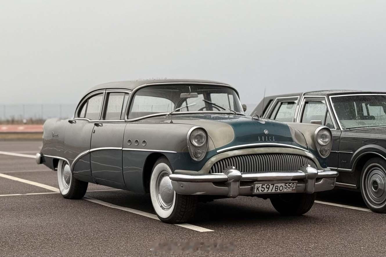 Buick Special / Chrysler Imperial / Linc