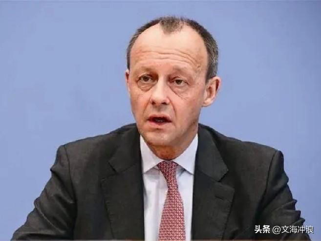 德国总理默茨“怒”了！
匈牙利总理欧尔班“笑”了！

欧盟关于向乌克兰提供900