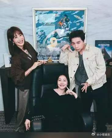 小S感谢贾永婕陪大S走到最后小S感谢贾永婕陪伴她走出伤痛大S 当大S的故事落幕，