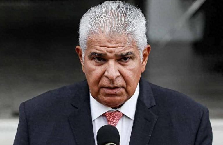 巴拿马总统慌了！他猛然发现：强吞中国18亿资产，竟是自寻死路

麻烦看官老爷们右