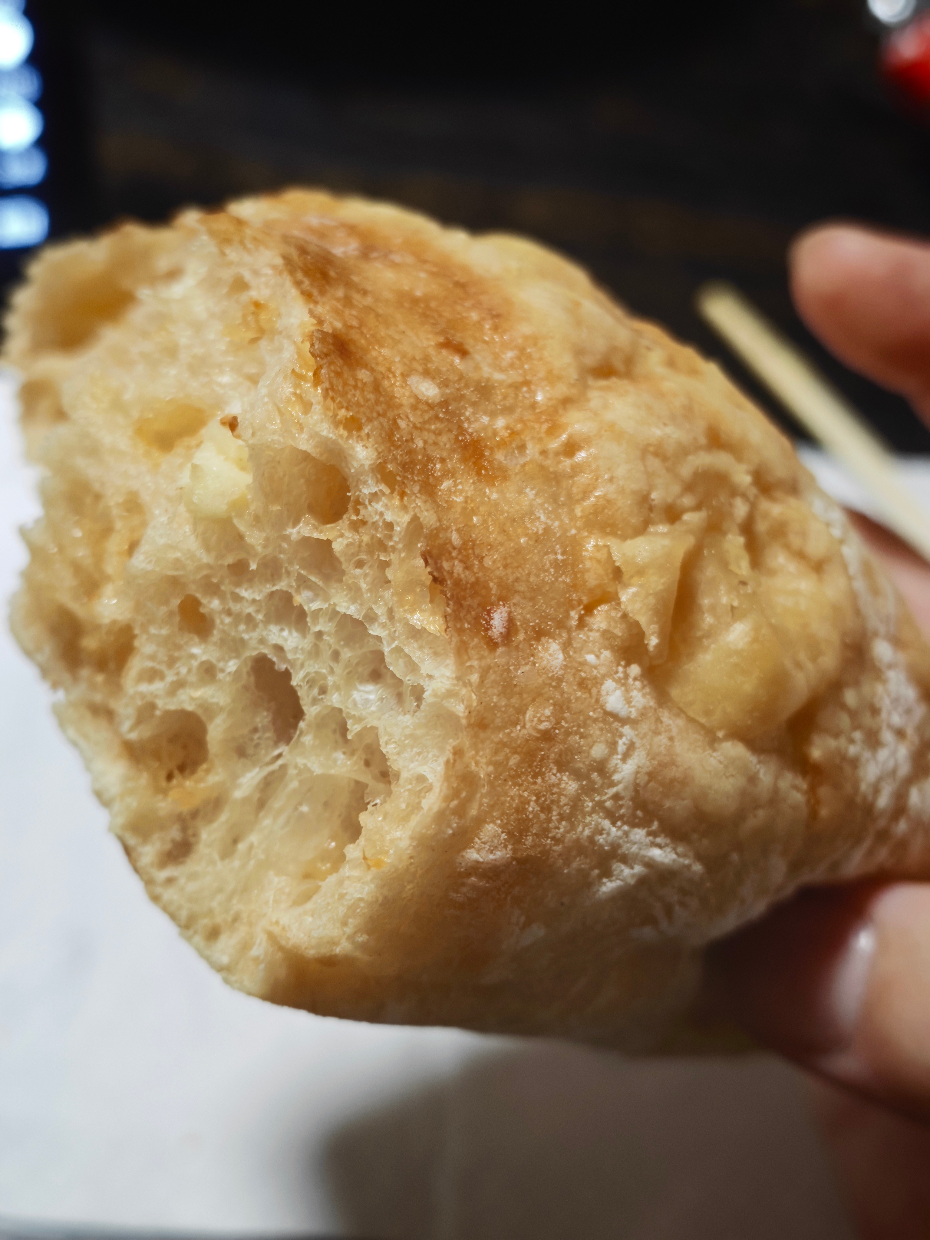 又找了一家不错的面包店，中关村的3N bakery。要了他家一个特色款，苹果派，