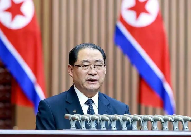 中国正式宣布，

朝鲜劳动党中央委员会政治局常务委员会委员、朝鲜民主主义人民共和