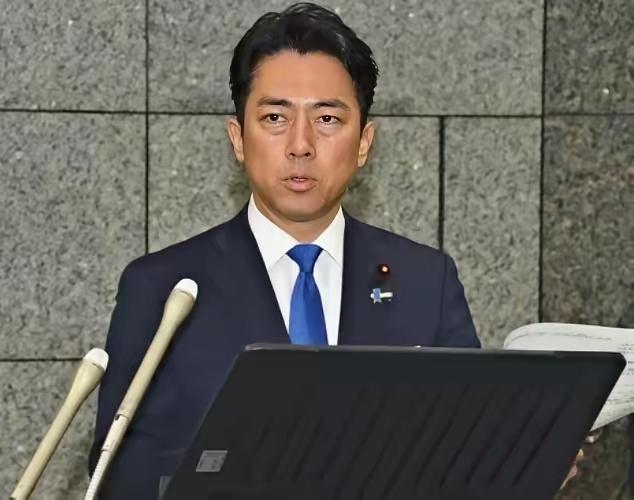 12月10号，对于中方直接披露录音打脸，日本防卫大臣小泉进次郎承认日本海自驱逐舰