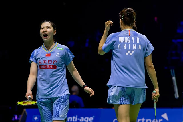 李怡婧/王漪朵🇨🇳 15-21、23-21、21-16 🇧🇬加夫列拉/斯