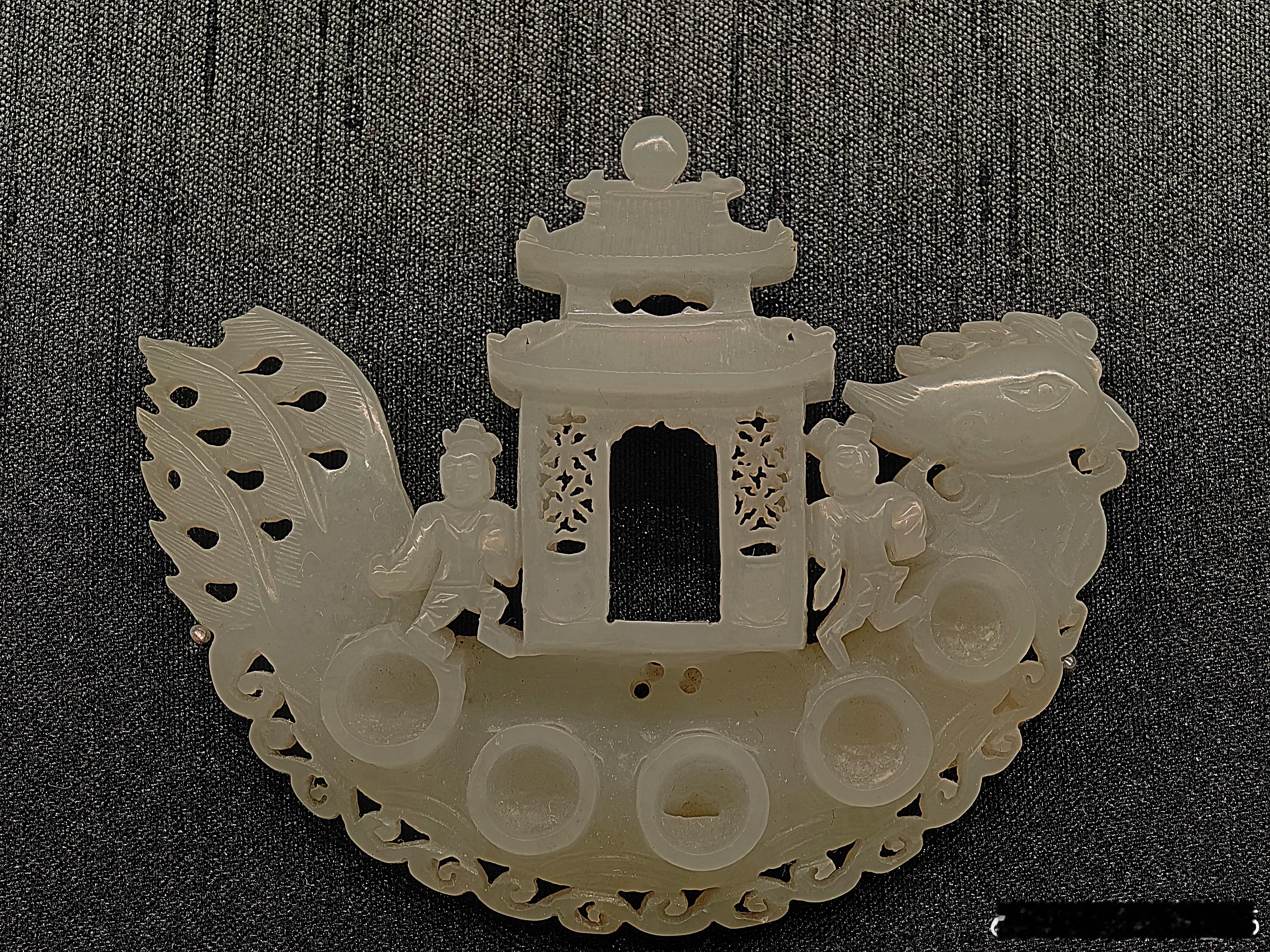 亭阁凤舟人物簪饰明 （公元1368-1644年）国家博物馆藏整体呈现出凤舟的造型
