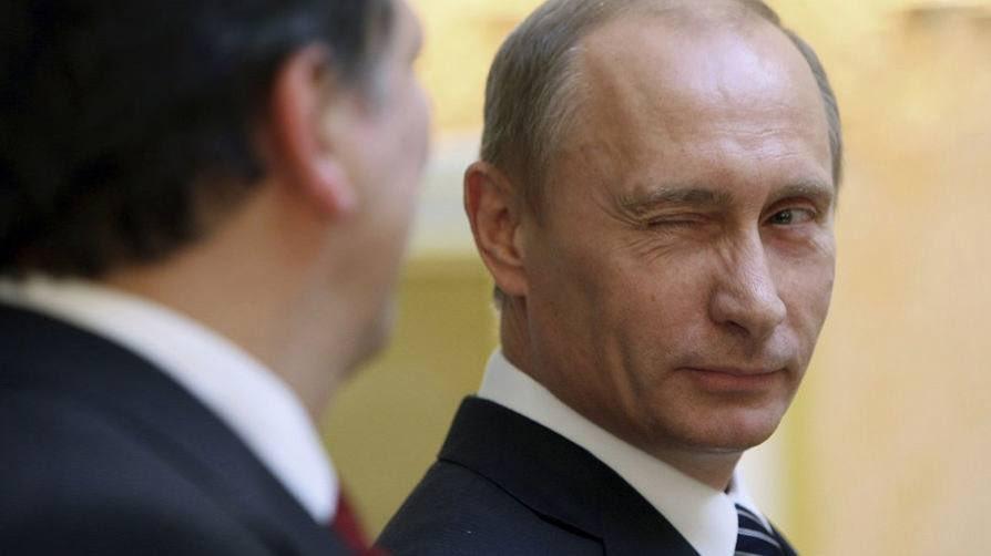 新闻快讯——英国广播公司消息，西方制裁“迫使”俄罗斯亿万富豪将投资重心从海外转向