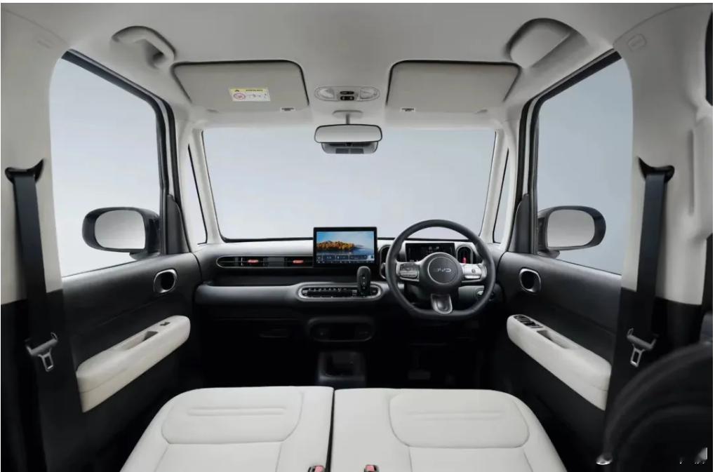 比亚迪的日本专供车型：海獭Racco。其长宽高分别为3395/1475/1800