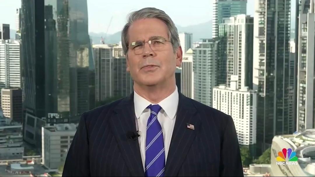 美国财长贝森特今天（北京时间10月27）接受媒体采访时表示：“我相信我们已经为两