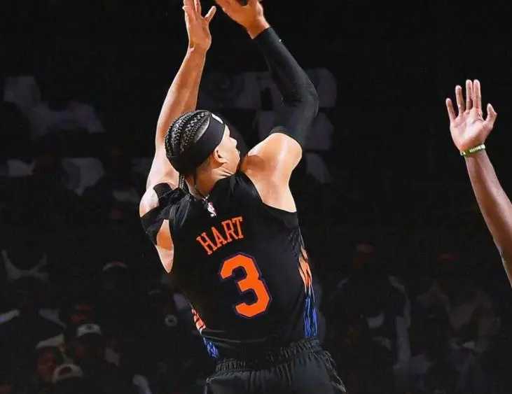 布朗42+4+4主导复仇 凯尔特人拒尼克斯18分逆转 布伦森打铁难救主凯尔特人 