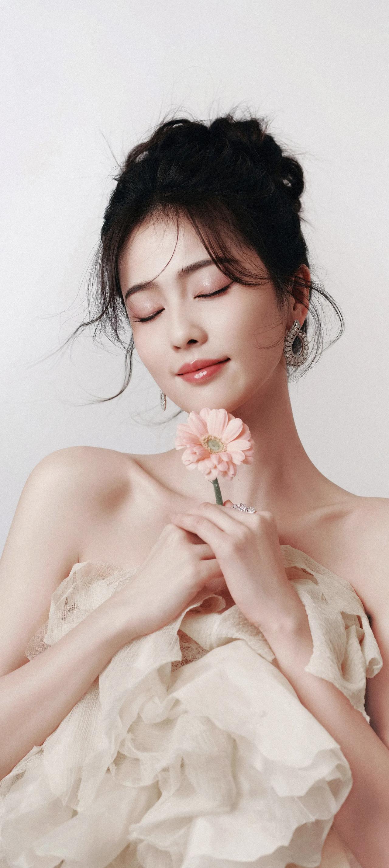 #颜值明星白鹿# #女明星高清美图# #女明星谁最美# #惊艳女神#