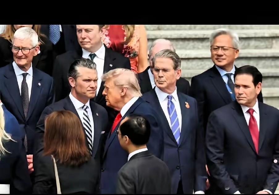 白宫这出“选择性失明”玩得真叫一个溜。

明明东方大国在桌面上把底线划得火星四溅