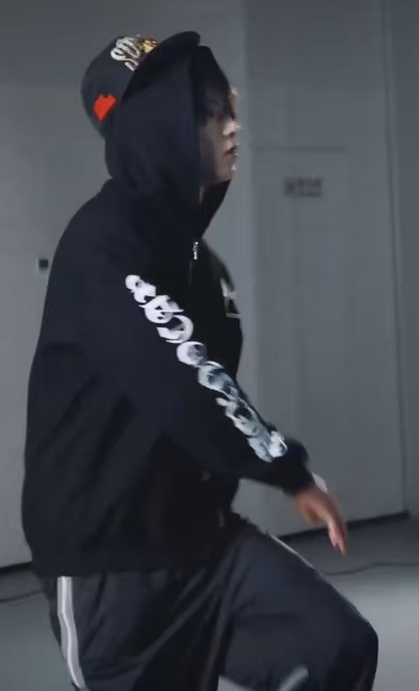 刘耀文帅哥的舞蹈花絮刘耀文的舞蹈花絮vlog 刘耀文的舞蹈花絮vlog，刘耀文帅