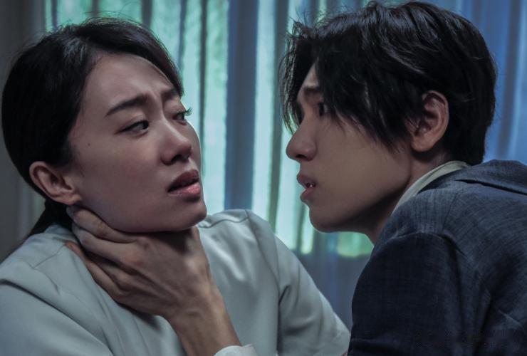 拯救嫌疑人凶手是谁，豆瓣评分一降再降，张小斐演的不好吗
电影《拯救嫌疑人》的口碑