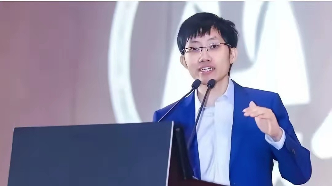 DeepSeek[超话]  天呐，这回击太霸气了！DeepSeek的梁文锋谈判中