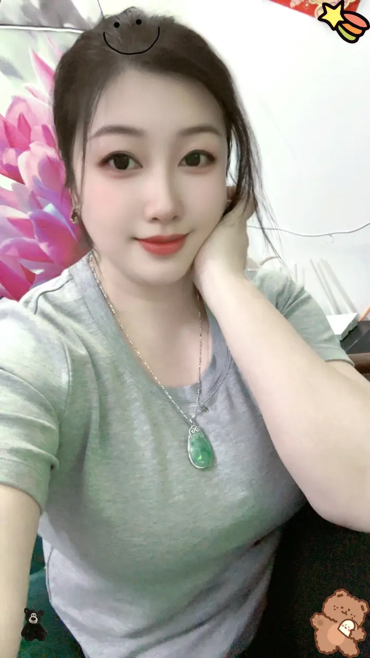 连天气都是瞬息万变的 ， 谁又能保证身边的一切不会变