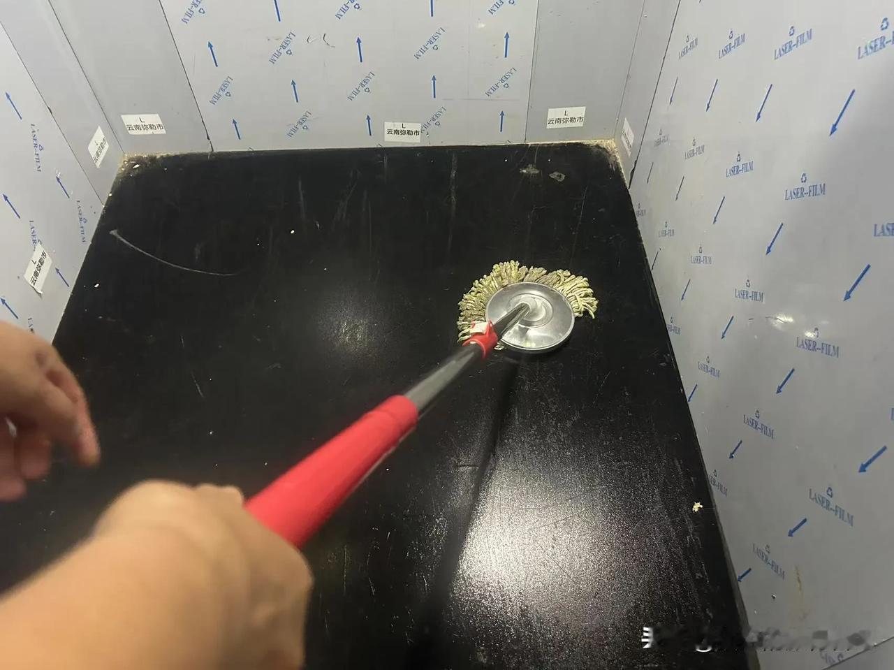 这一大早的，可真是开了眼了！差点没被气疯！
打算去西洱赶场呢！弥勒到西洱镇有55