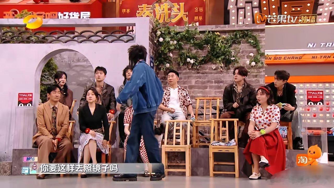 直到看见这几个被剪辑师遗漏的镜头，我才明白为什么10月12日的《你好星期六》如此