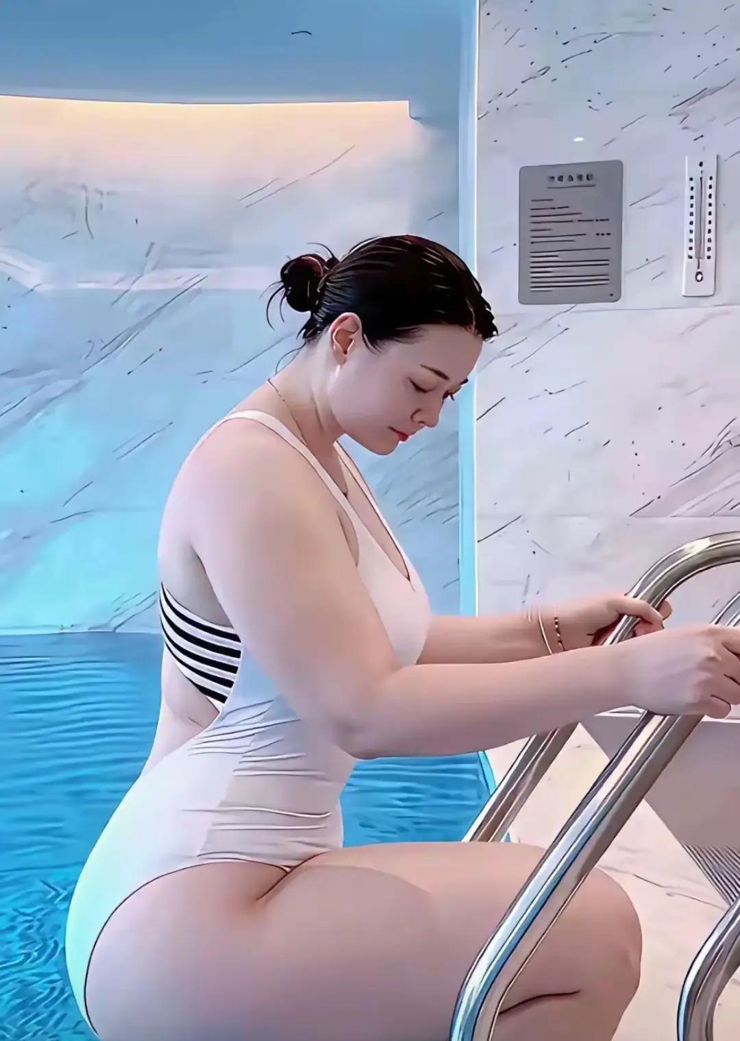 别信什么“情绪稳定”了。
真正的崩溃，是发不出声音的。
威尼斯电影节评委看懂了。