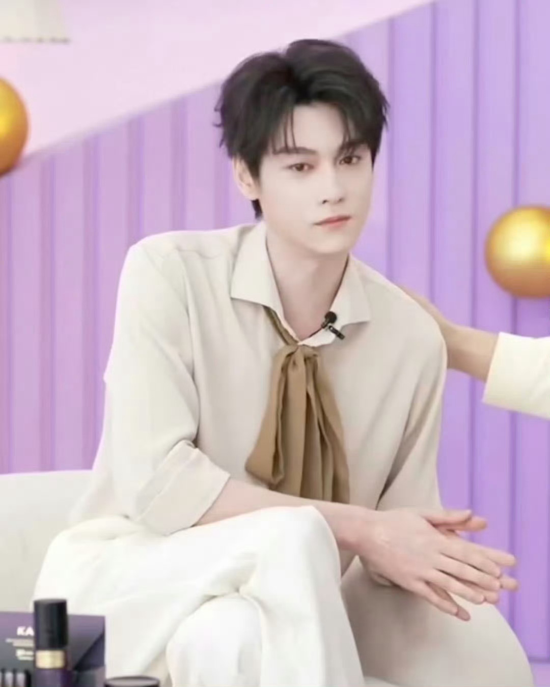 粉丝说田栩宁直播哭了田栩宁直播快哭了