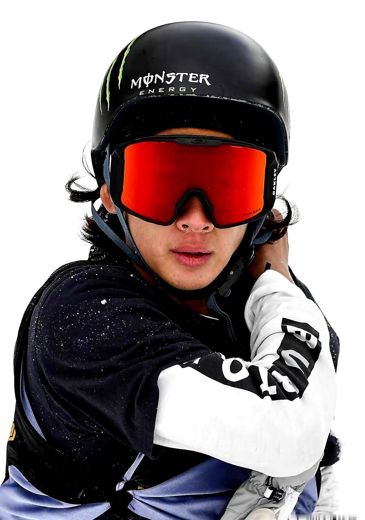 22分！卫冕冠军苏翊鸣第一跳直接摔懵，我以为这届冬奥会要提前结束了。
 
但他第